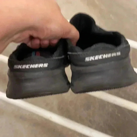 Skechers memory foam shoes - Picture 4 of 7